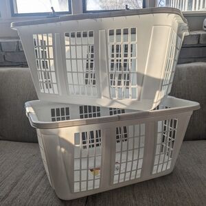Set of 2 Vtg Rubbermaid 2965 90s Y2K Vintage White Laundry Baskets Rectangular